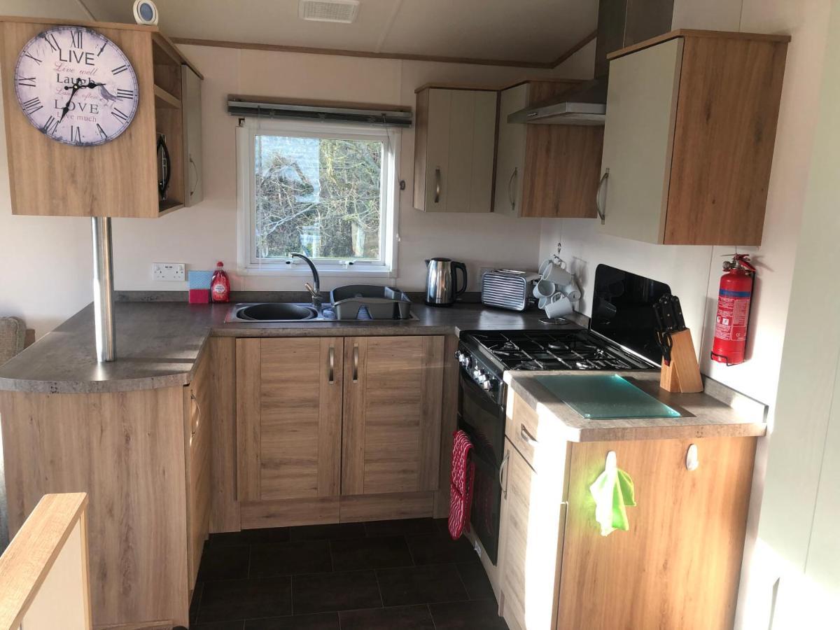 Classy Caravan With Ample Space Bembridge Exterior foto
